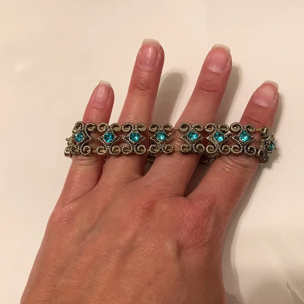 Bracelet - Picture 3 of 3